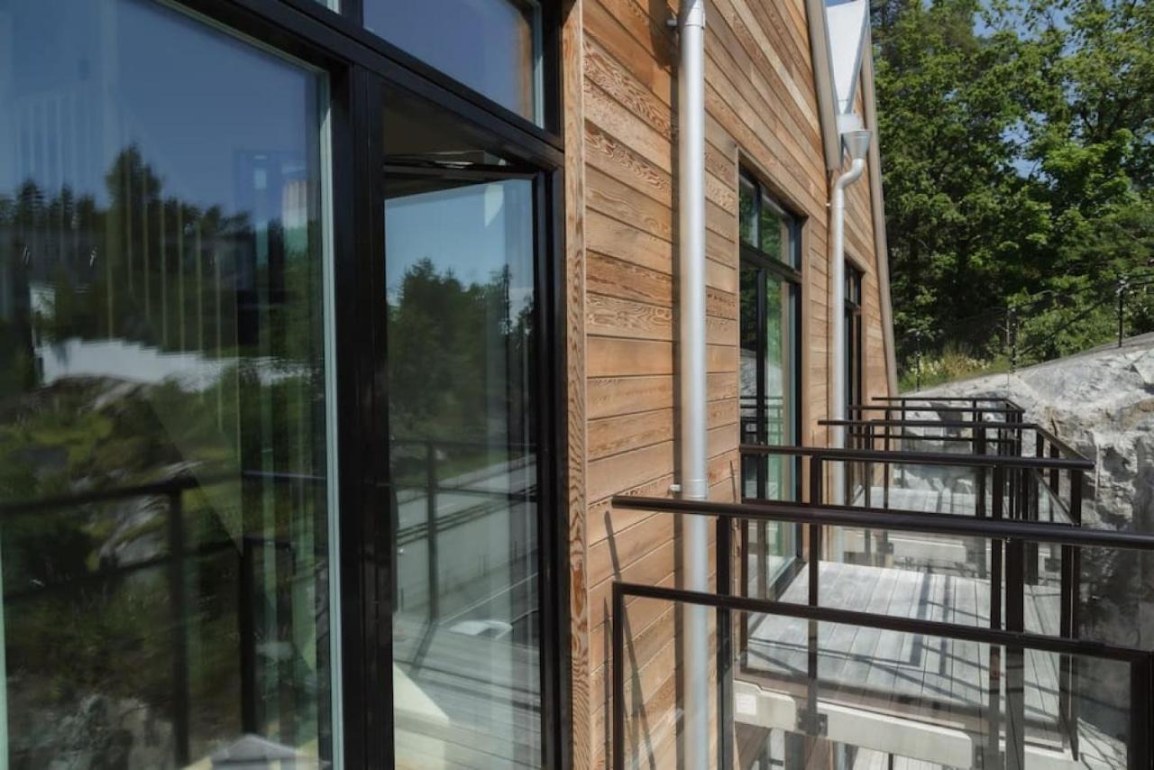 All In One Loft With Balcony And Free Parking Lidingö エクステリア 写真